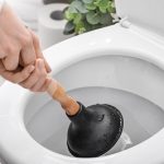 Tips atasi WC mampet