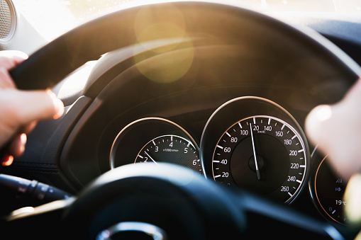 jasa-service-speedometer-mobil