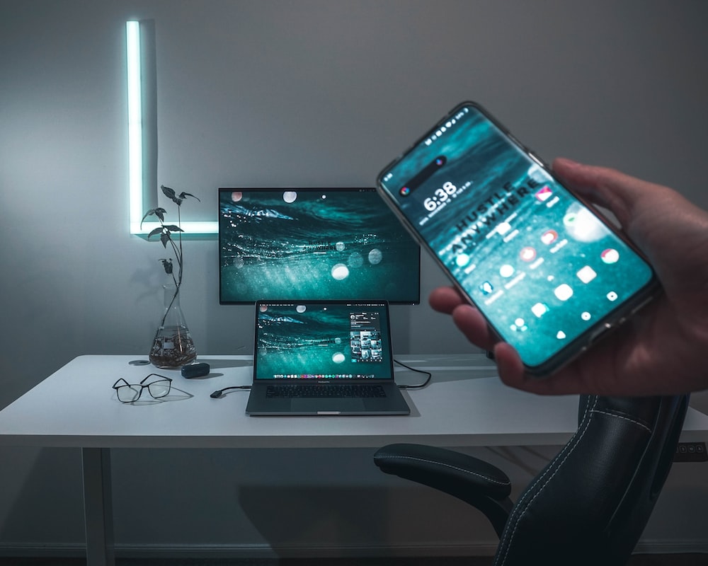 menampilkan-layar-hp-ke-laptop