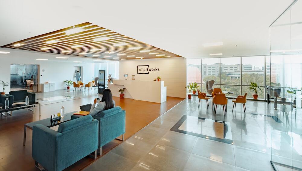 interior-kantor-front-office