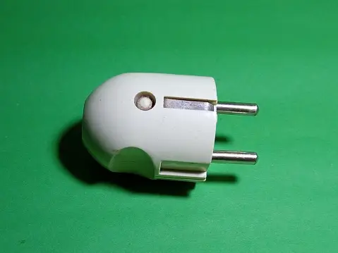 cara-pasang-kabel-stop-kontak-broco