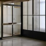 jasa-perbaikan-pintu-kaca-kantor
