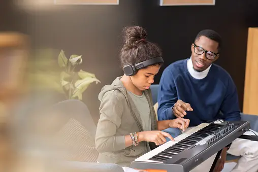 les-piano-bekasi