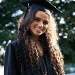 model rambut wisuda
